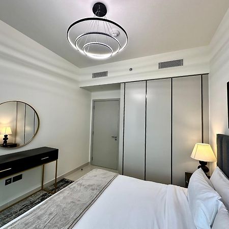 ドバイLux Bnb I Sun Rise Bay I Palm & Sea Viewアパートメント エクステリア 写真