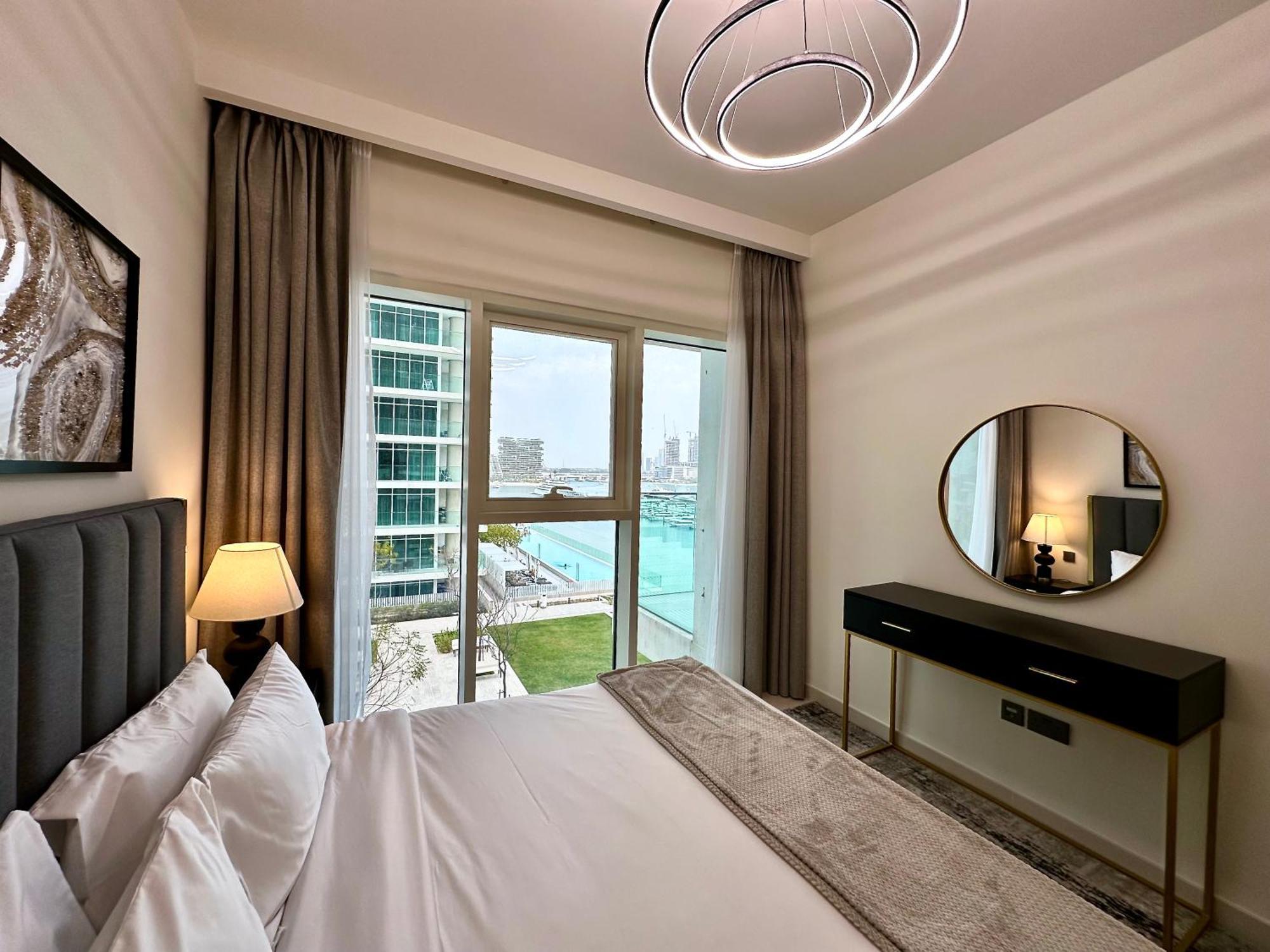 ドバイLux Bnb I Sun Rise Bay I Palm & Sea Viewアパートメント エクステリア 写真