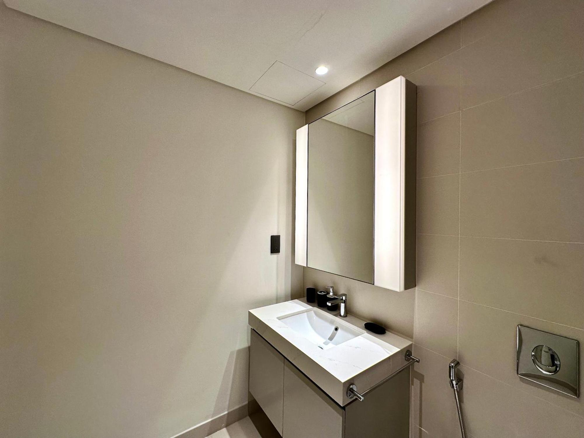 ドバイLux Bnb I Sun Rise Bay I Palm & Sea Viewアパートメント エクステリア 写真